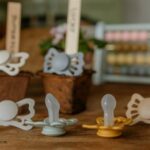 FRIGG Butterfly - Anatomical Silicone 2-Pack Pacifiers - Portobello/Cream - 0-6 months - Image 2