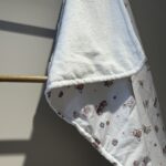 Grandes Suenos Μπουρνούζι Κάπα Bamboo Vintage Toys 85x85cm - Image 3