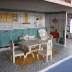 A-Play: Ξύλινο κουκλόσπιτο με 3 ορόφους και 28 αξεσουάρ - Image 5