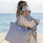 Walking Mum: Αδιάβροχη Τσάντα Παραλίας με Δίχτυ Flowers