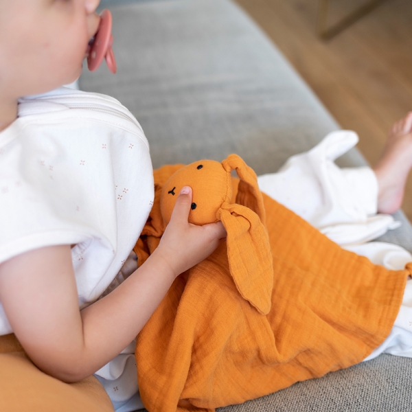 30015623 Πανάκι Παρηγοριάς Bemini Orange Bunny 100%Cotton - Image 1